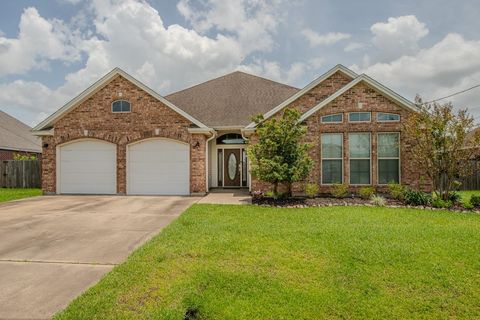 Photo of 6120 Westchase Loop, Lumberton, TX 77657 (MLS # 268614)