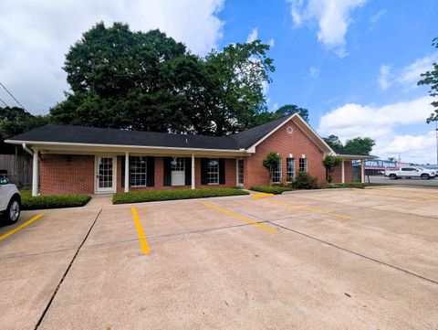 Photo of 3635 Eastex Fwy, Beaumont, TX 77706 (MLS # 266730)
