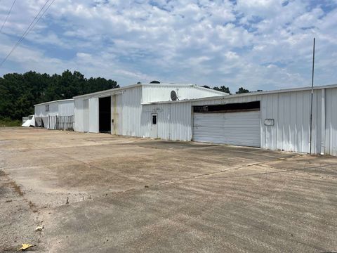 Photo of 6906 Ih 10, Orange, TX 77632 (MLS # 259141)