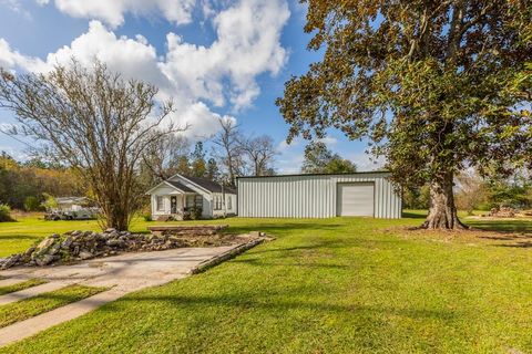 A home in Buna