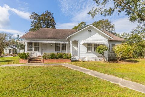 A home in Buna