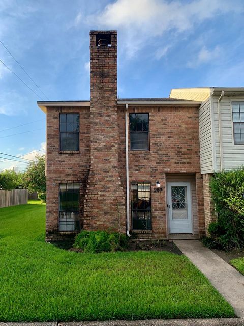 Photo of 987 Sunmeadow Dr., Beaumont, TX 77706 (MLS # 268449)