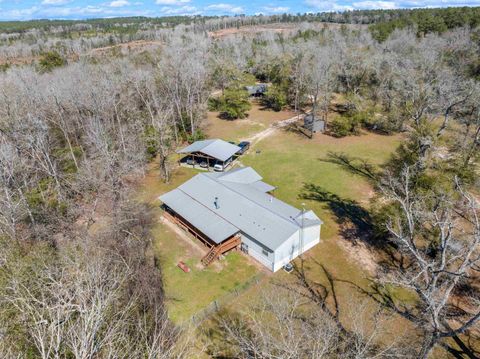 Photo of 2515 W Court St, Newton, TX 75966 (MLS # 266286)