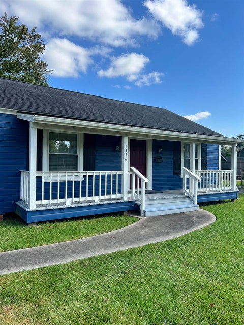 Photo of 1336 W Lucas, Beaumont, TX 77706 (MLS # 270375)