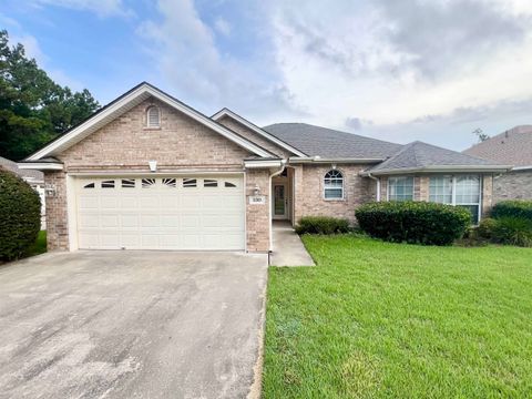 Photo of 130 Mystic Dr, Lumberton, TX 77657 (MLS # 265177)