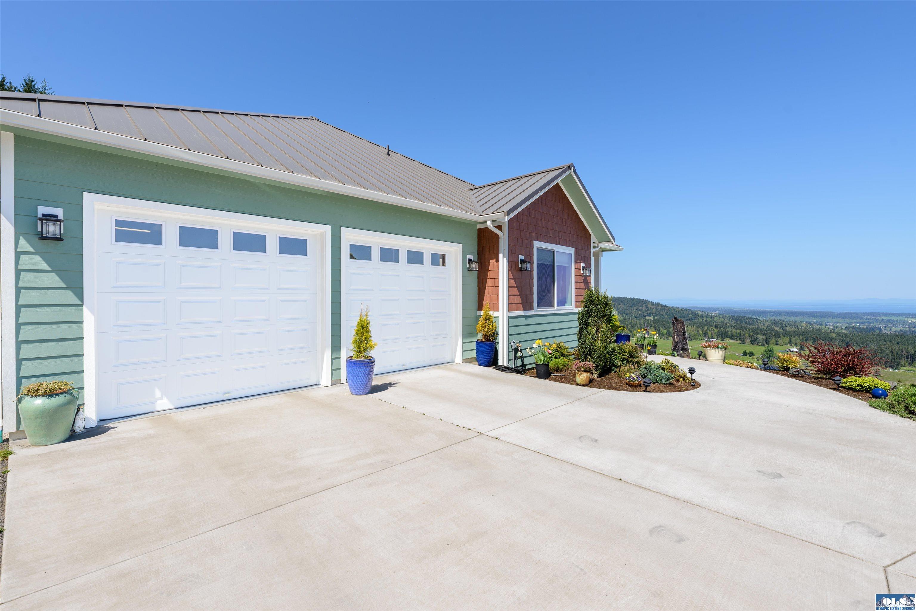 Sequim, Washington, 98382, United States, 4 Bedrooms Bedrooms, ,5 BathroomsBathrooms,Residential,Active,2043831