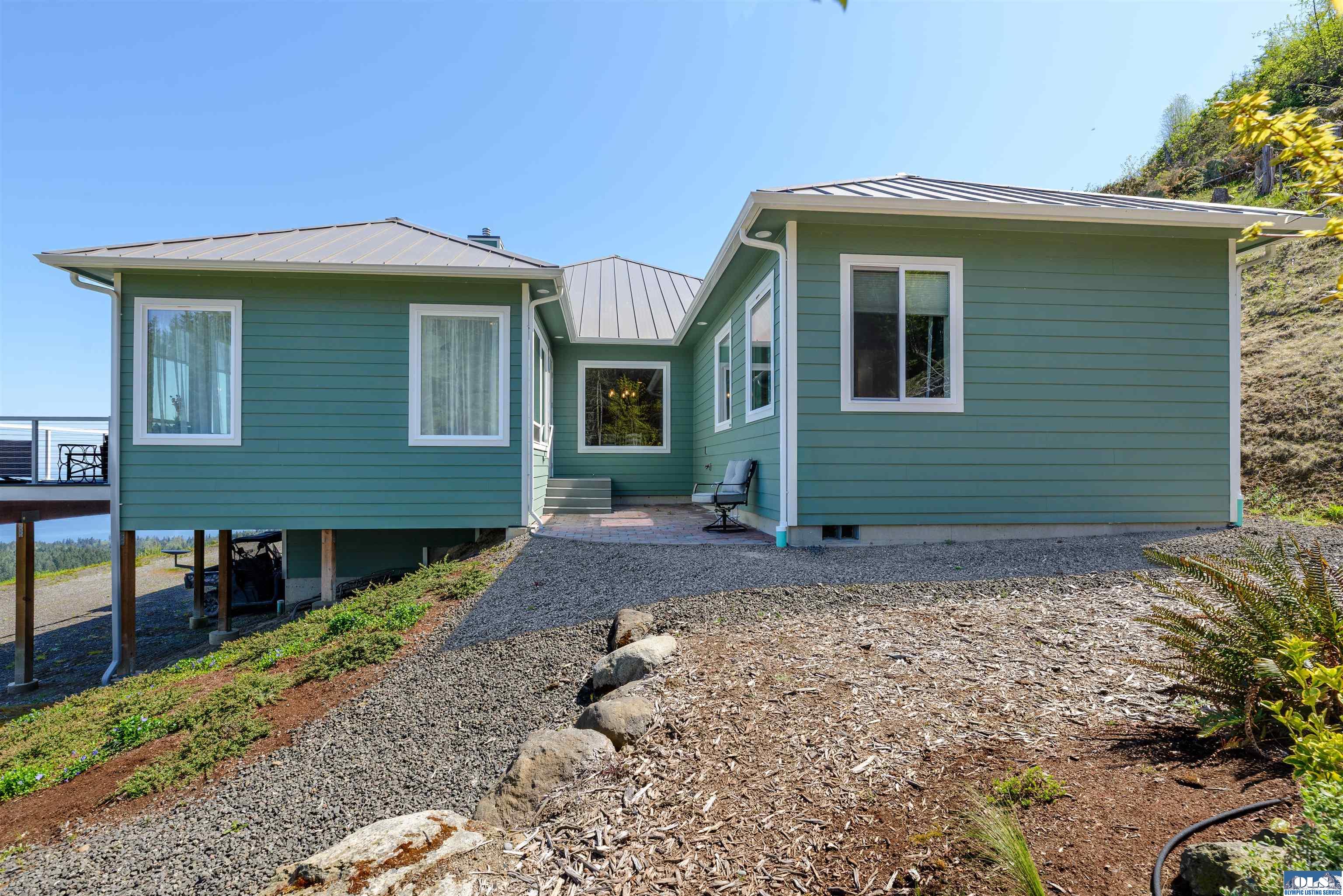 Sequim, Washington, 98382, United States, 4 Bedrooms Bedrooms, ,5 BathroomsBathrooms,Residential,Active,2043831