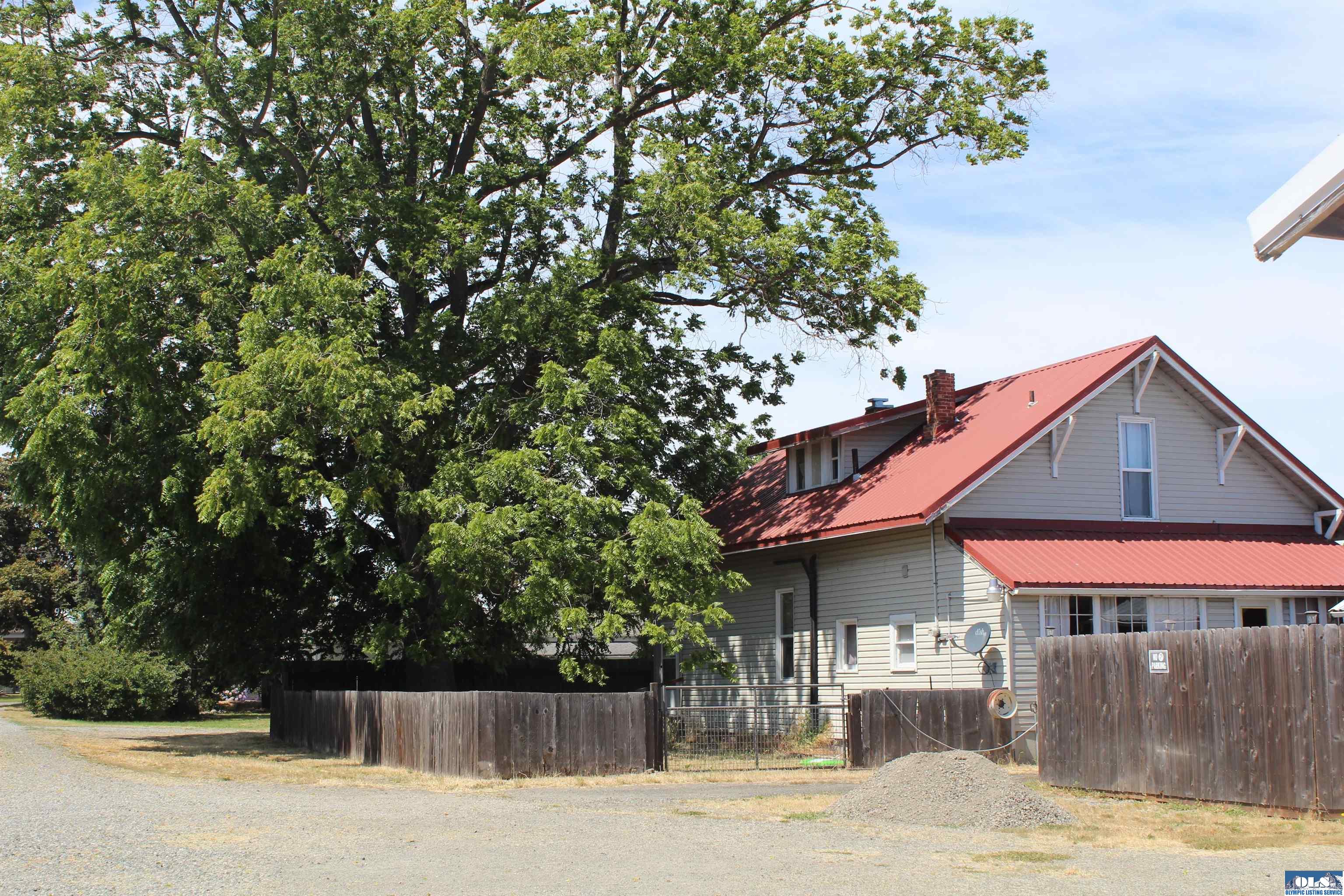 Sequim, Washington, 98382, United States, 3 Bedrooms Bedrooms, ,2 BathroomsBathrooms,Residential,Active,2044143