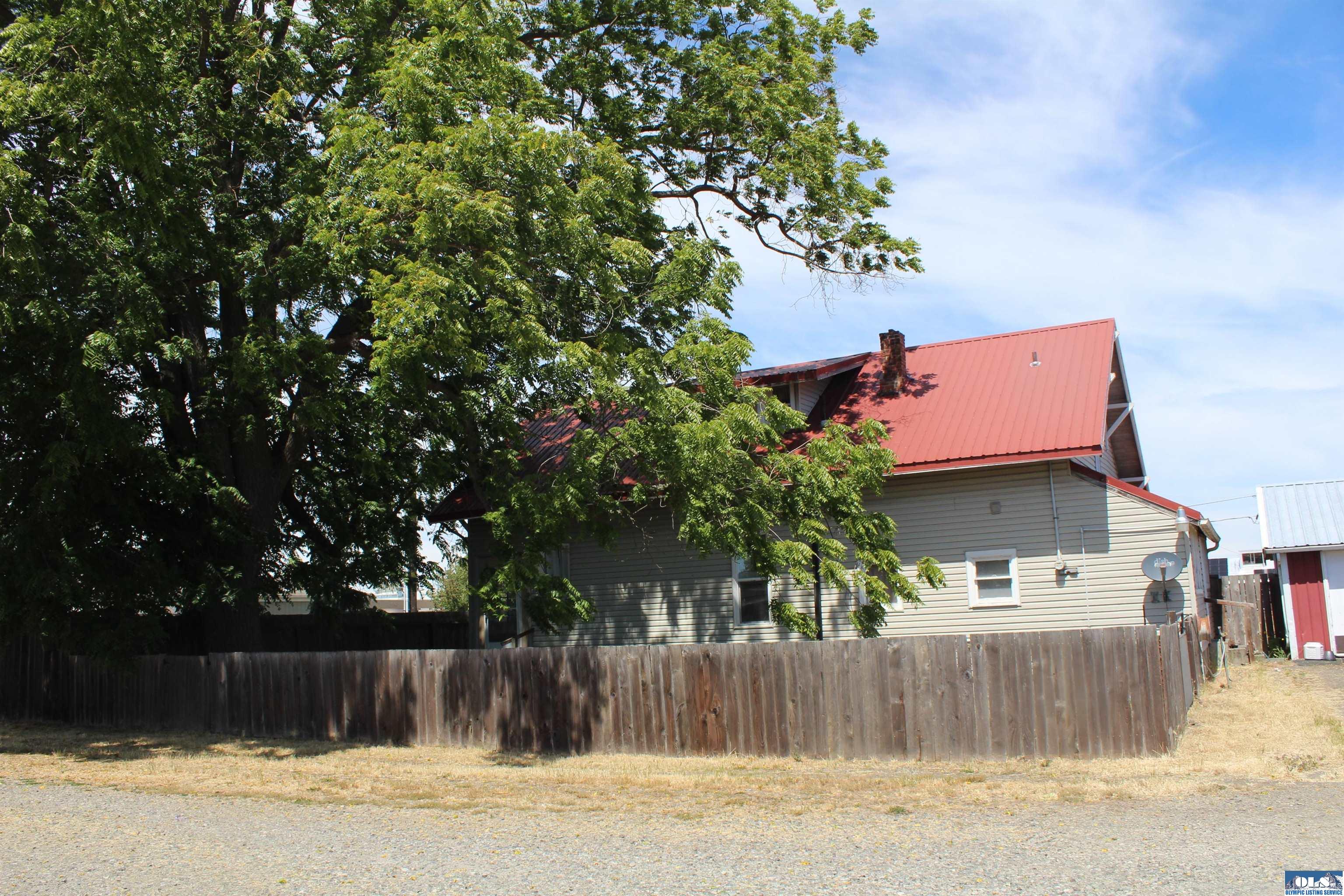Sequim, Washington, 98382, United States, 3 Bedrooms Bedrooms, ,2 BathroomsBathrooms,Residential,Active,2044143