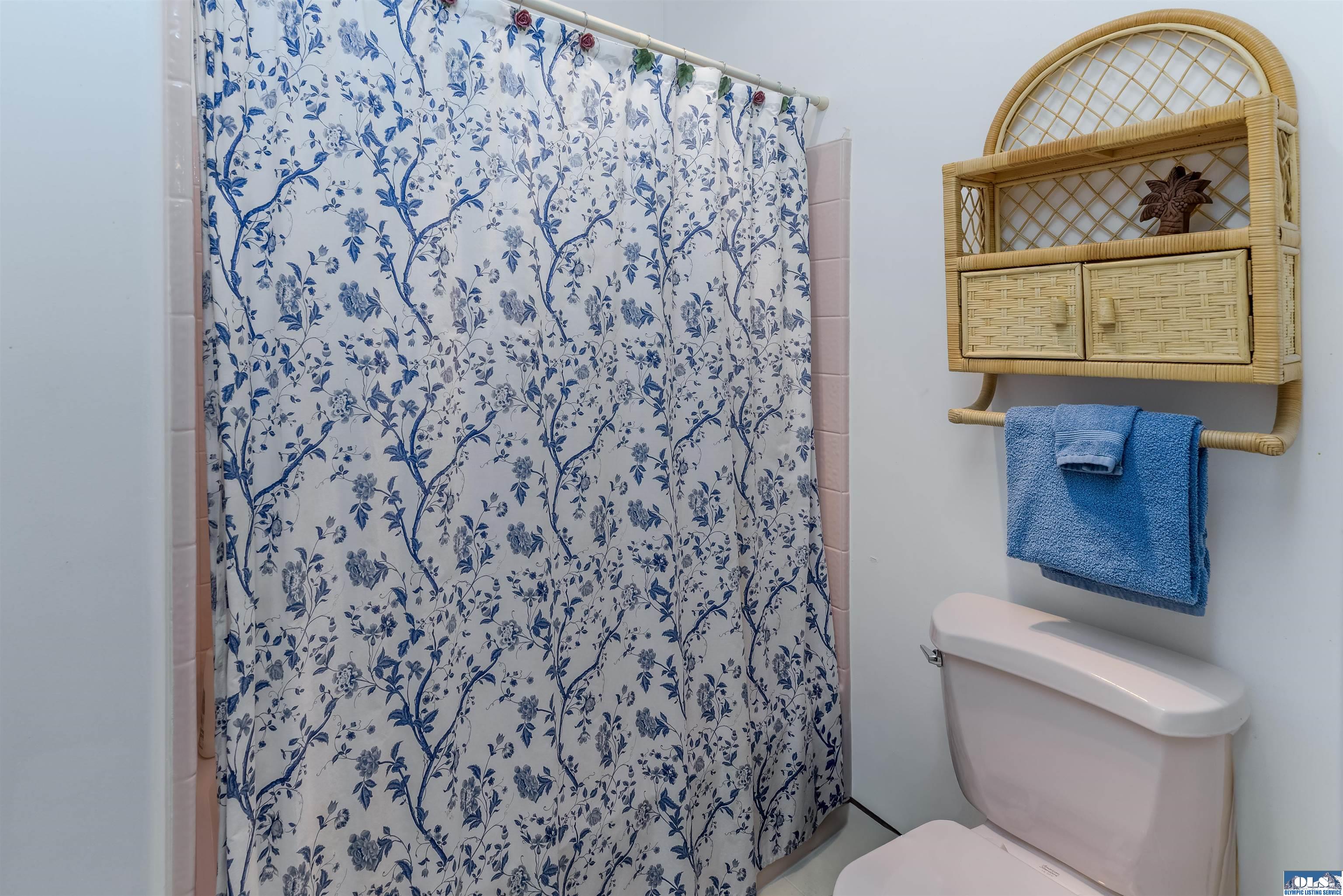 Sequim, Washington, 98382, United States, 2 Bedrooms Bedrooms, ,2 BathroomsBathrooms,Residential,Active,2021299
