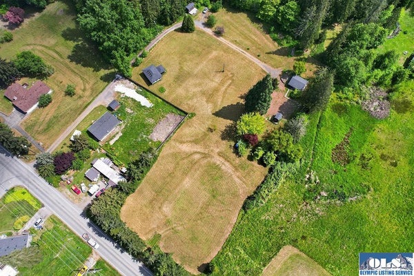 1718 S 3RD AVE, SEQUIM, WA 98382 - Image 22cb6decc6d7b9760cf71e6a73bd6bad/2337776026