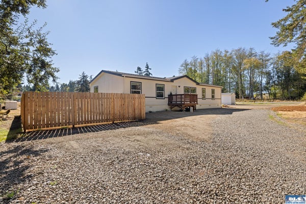 2619 W 18TH ST, PORT ANGELES, WA 98363 - Image 3854f4a0acb60f88d1fe4dec19b97a3e/3966356534