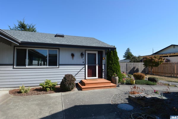 50 CROWNVIEW LN, SEQUIM, WA 98382 - Image 3a2cd917c670feb2dd21ec05d4a982d4/1884713237