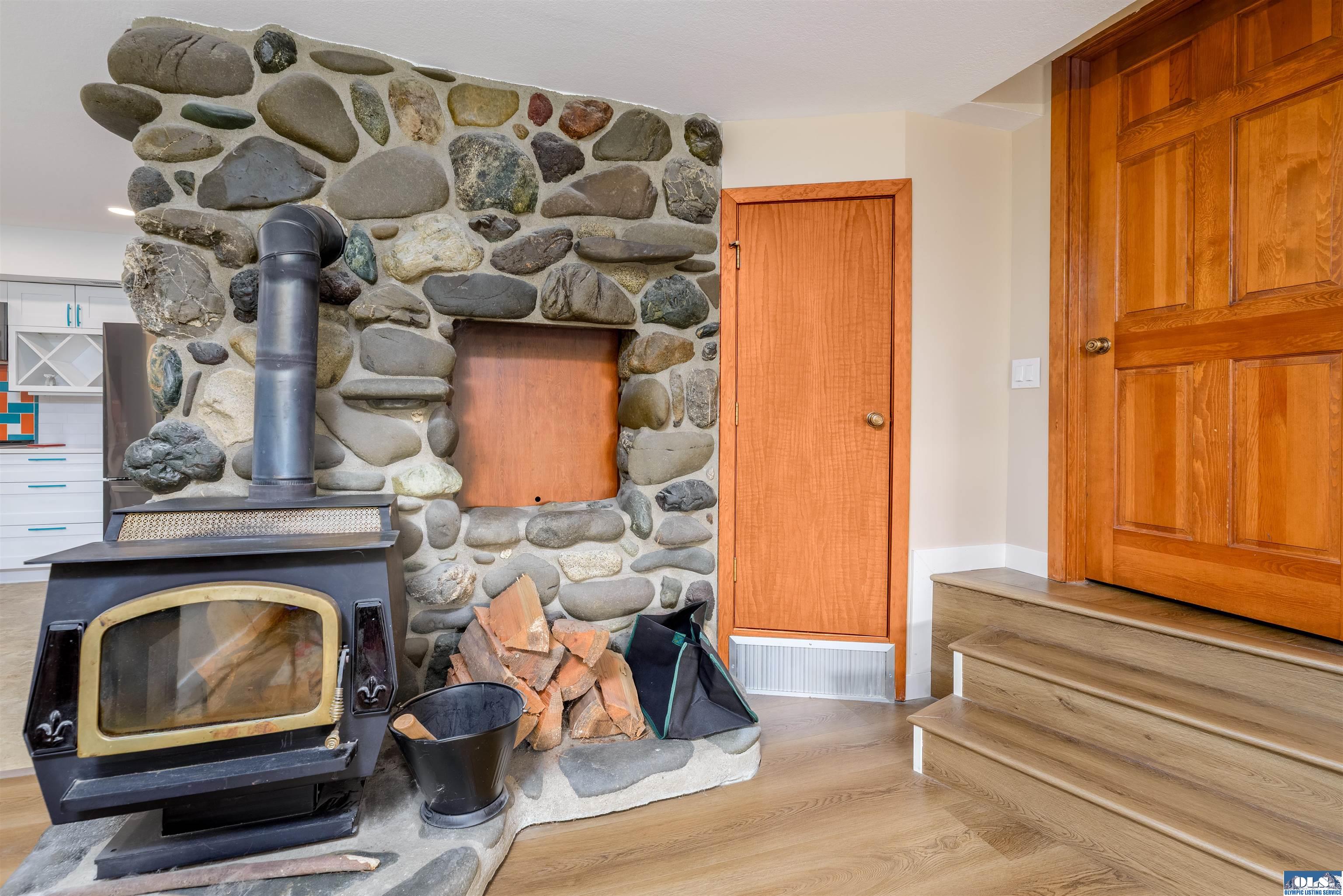 Sequim, Washington, 98382, United States, 4 Bedrooms Bedrooms, ,4 BathroomsBathrooms,Residential,Active,2035092