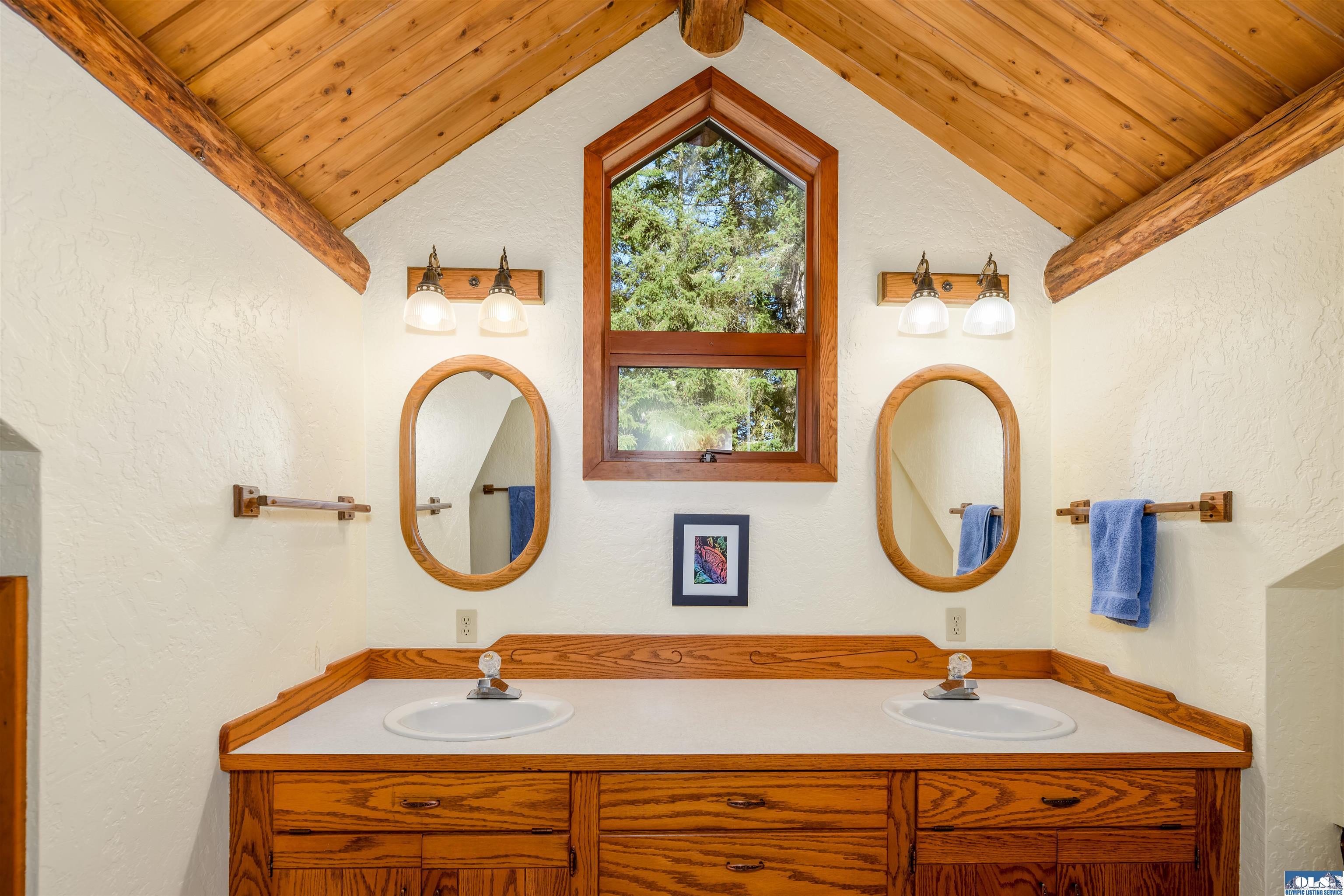 Sequim, Washington, 98382, United States, 4 Bedrooms Bedrooms, ,4 BathroomsBathrooms,Residential,Active,2035092