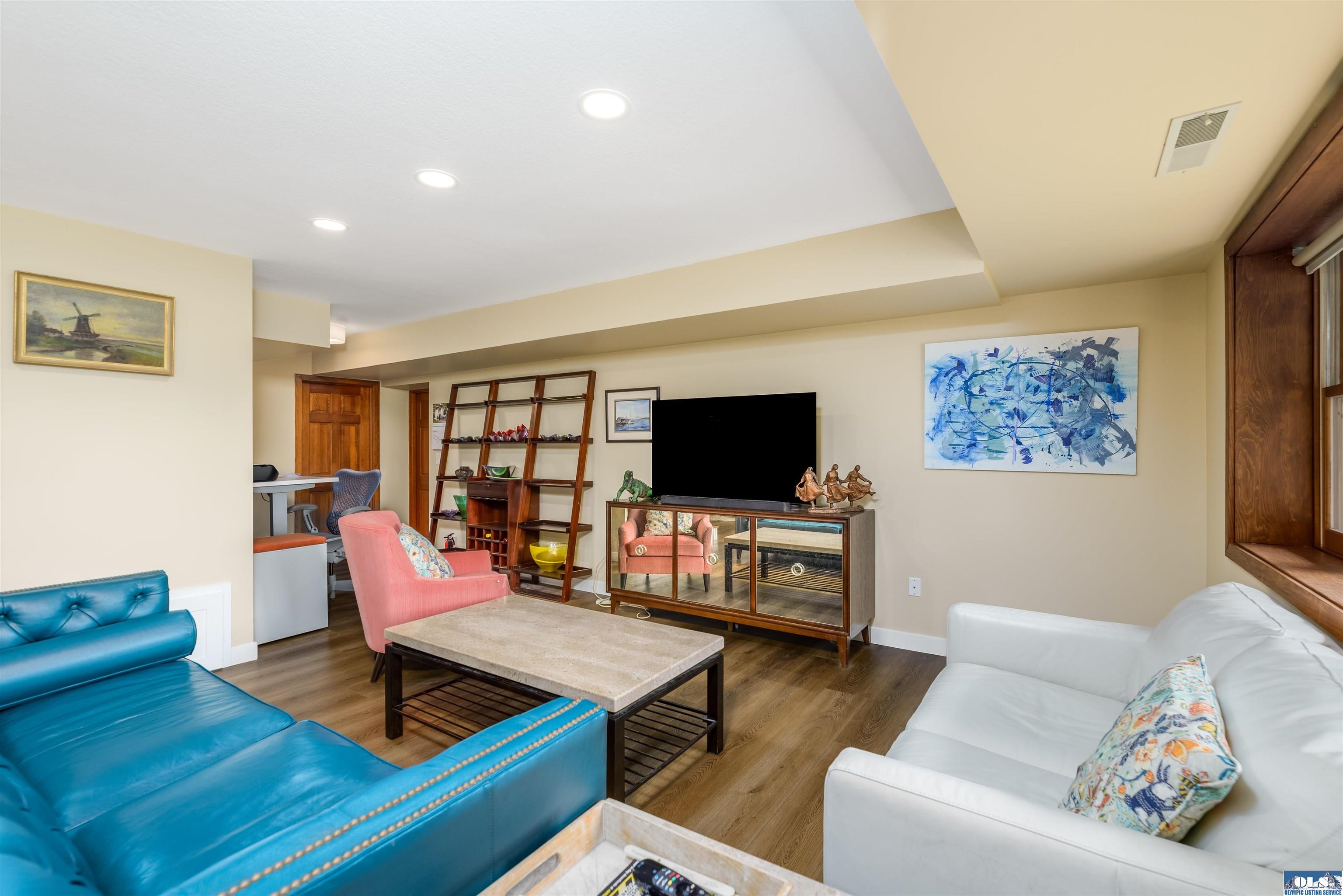 Sequim, Washington, 98382, United States, 4 Bedrooms Bedrooms, ,4 BathroomsBathrooms,Residential,Active,2035092