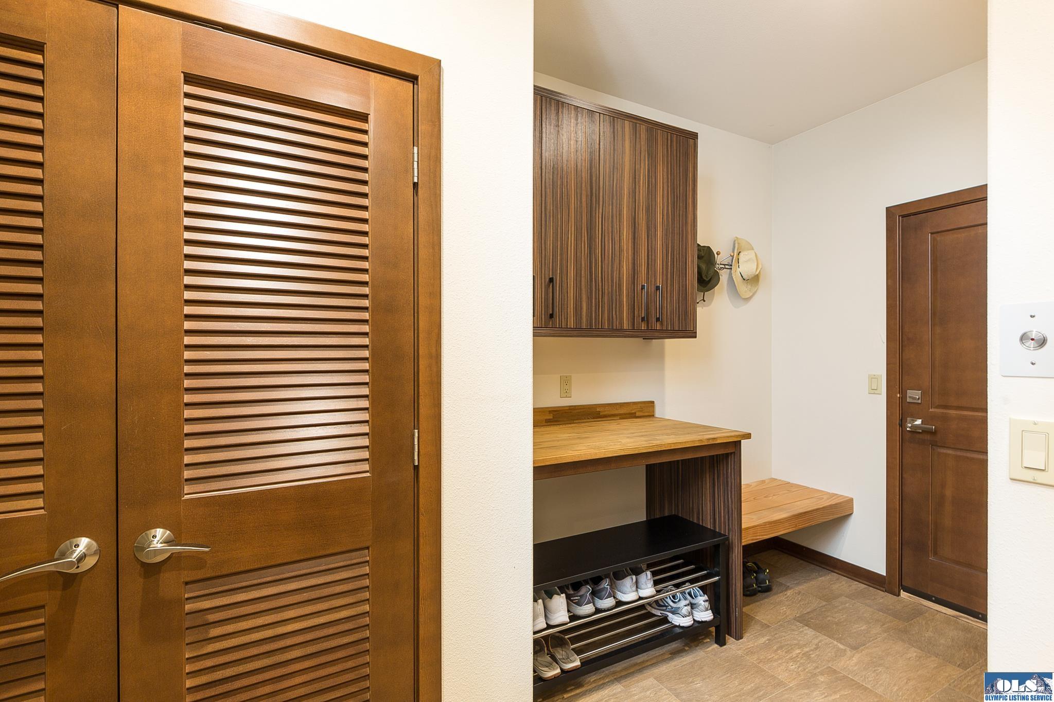 Sequim, Washington, 98382, United States, 3 Bedrooms Bedrooms, ,3 BathroomsBathrooms,Residential,Active,2041348