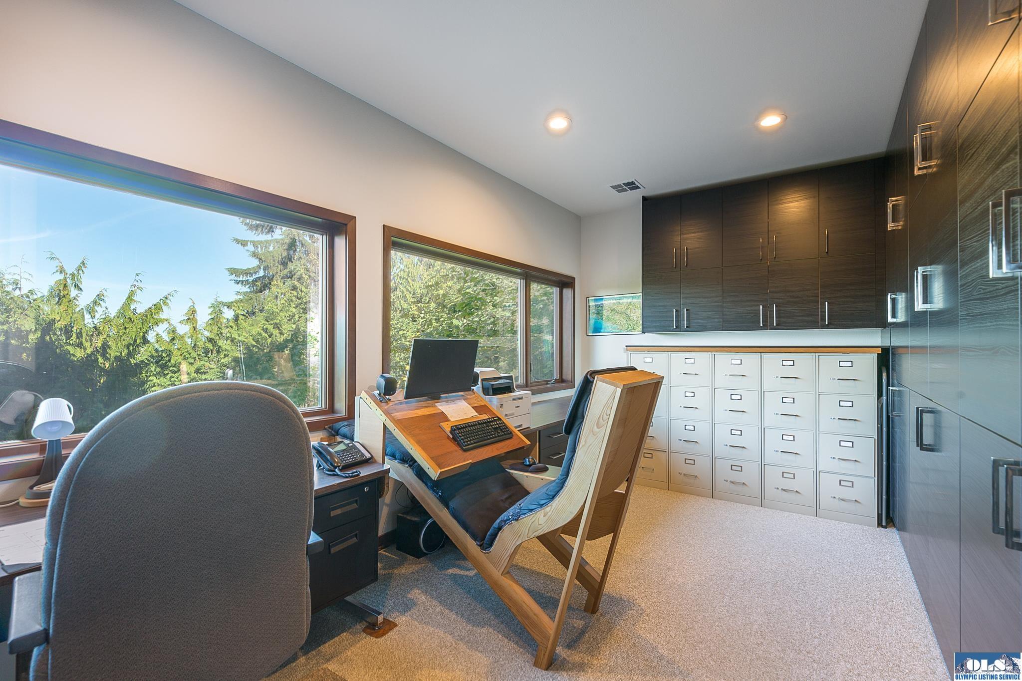 Sequim, Washington, 98382, United States, 3 Bedrooms Bedrooms, ,3 BathroomsBathrooms,Residential,Active,2041348