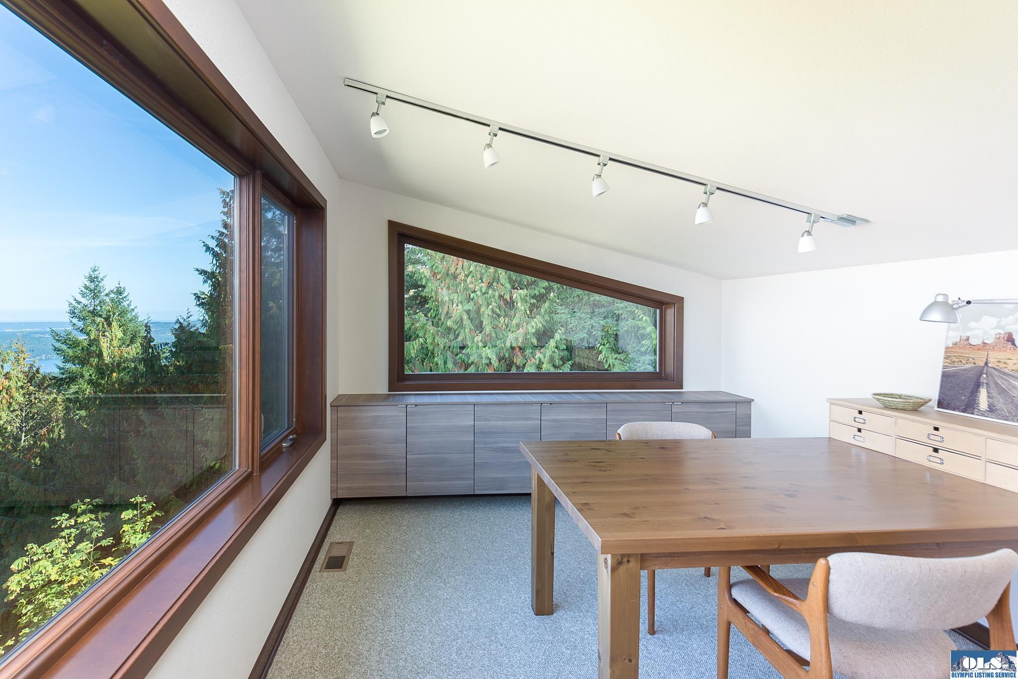 Sequim, Washington, 98382, United States, 3 Bedrooms Bedrooms, ,3 BathroomsBathrooms,Residential,Active,2041348