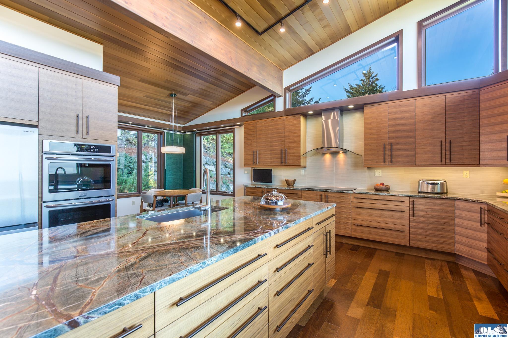 Sequim, Washington, 98382, United States, 3 Bedrooms Bedrooms, ,3 BathroomsBathrooms,Residential,Active,2041348