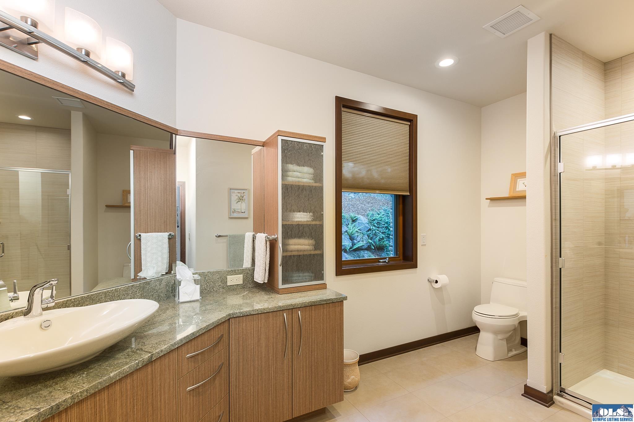 Sequim, Washington, 98382, United States, 3 Bedrooms Bedrooms, ,3 BathroomsBathrooms,Residential,Active,2041348