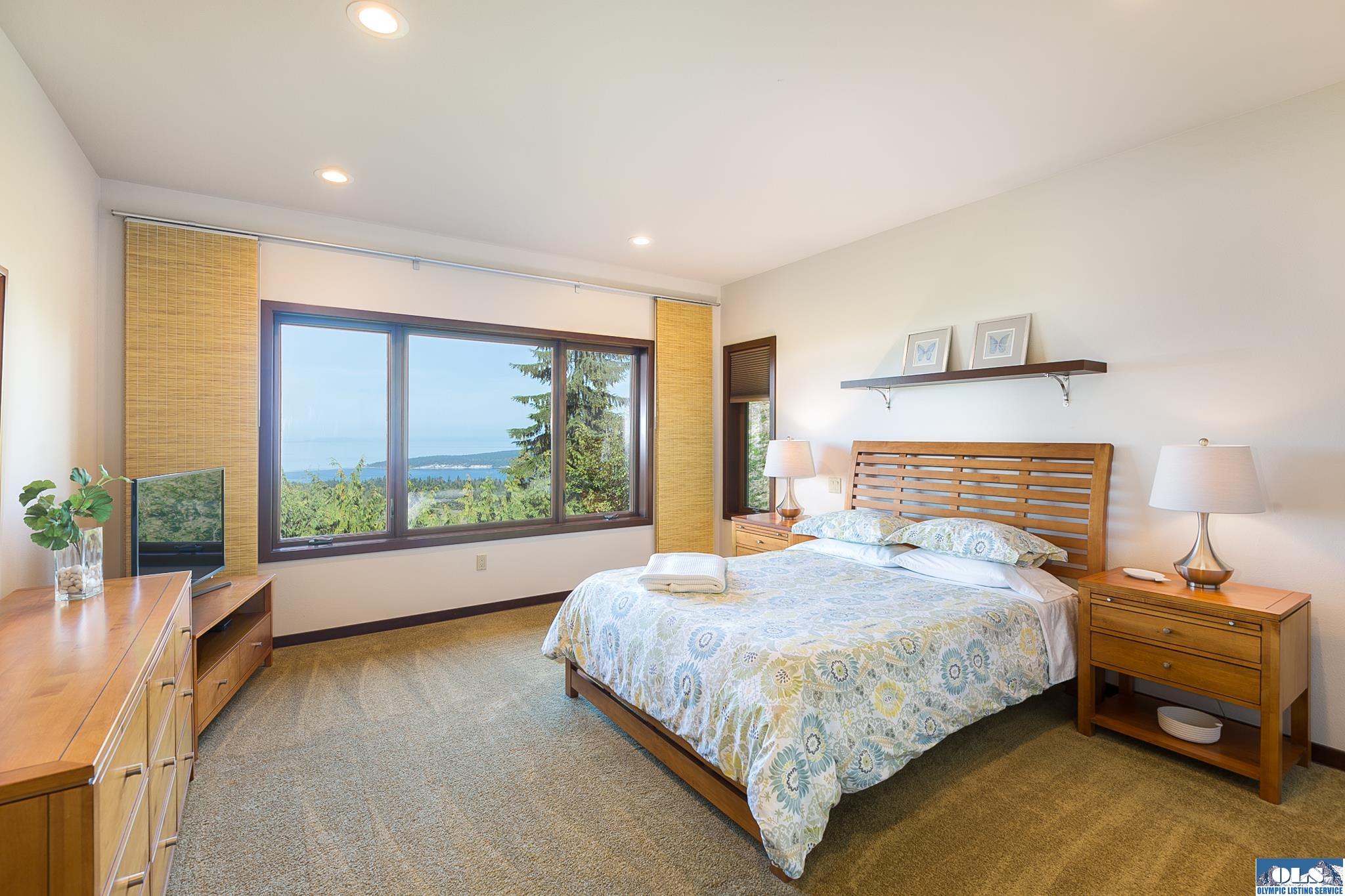 Sequim, Washington, 98382, United States, 3 Bedrooms Bedrooms, ,3 BathroomsBathrooms,Residential,Active,2041348
