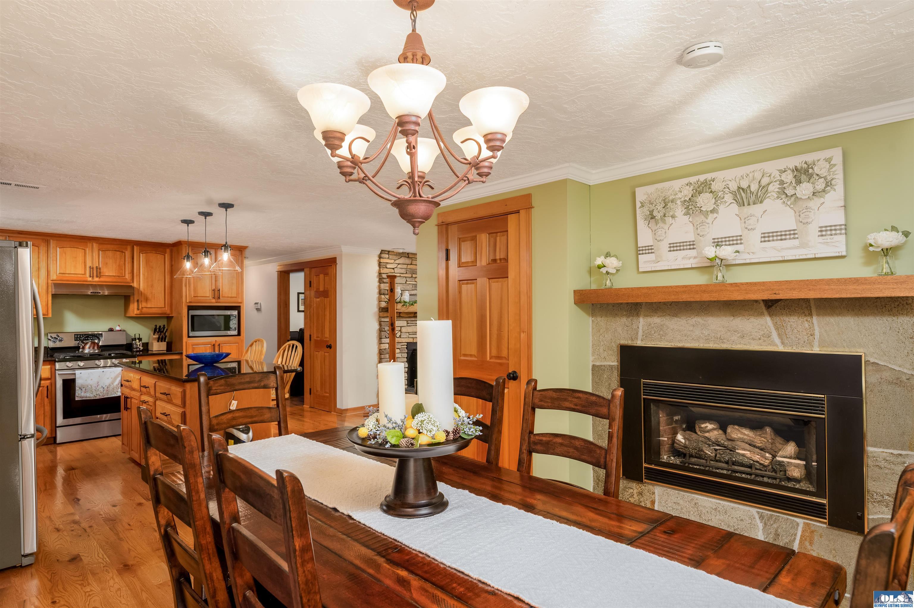 Sequim, Washington, 98382, United States, 5 Bedrooms Bedrooms, ,4 BathroomsBathrooms,Residential,Active,1945451