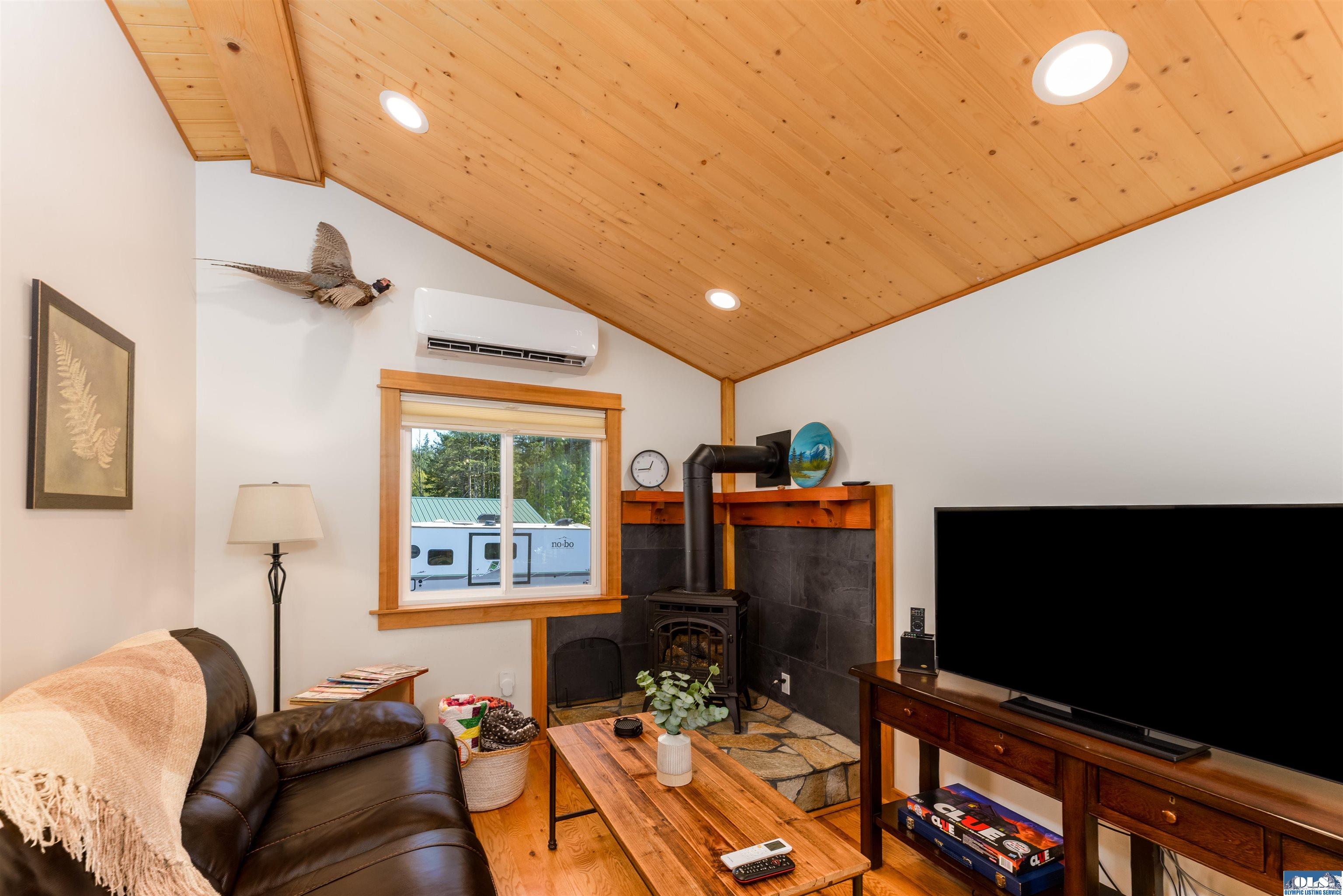 Sequim, Washington, 98382, United States, 5 Bedrooms Bedrooms, ,4 BathroomsBathrooms,Residential,Active,1945451