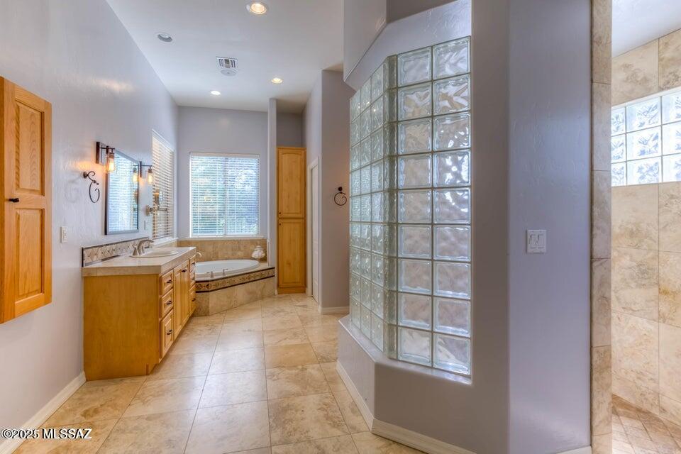 Sabino Sands (1-9) - Residential