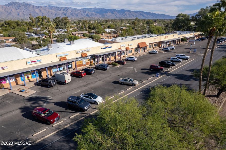 Pinecrest Shopping Center is located on Speedway Blvd, a major east/west artery in central Tucson. Entire center has excellent signage exposure. Heavy traffic volume area at 34,101 cars per day. All leases full triple net (NNN). 7.5% CAP. Pro-Forma is 8.5% CAP.
Current NOI $292.788.