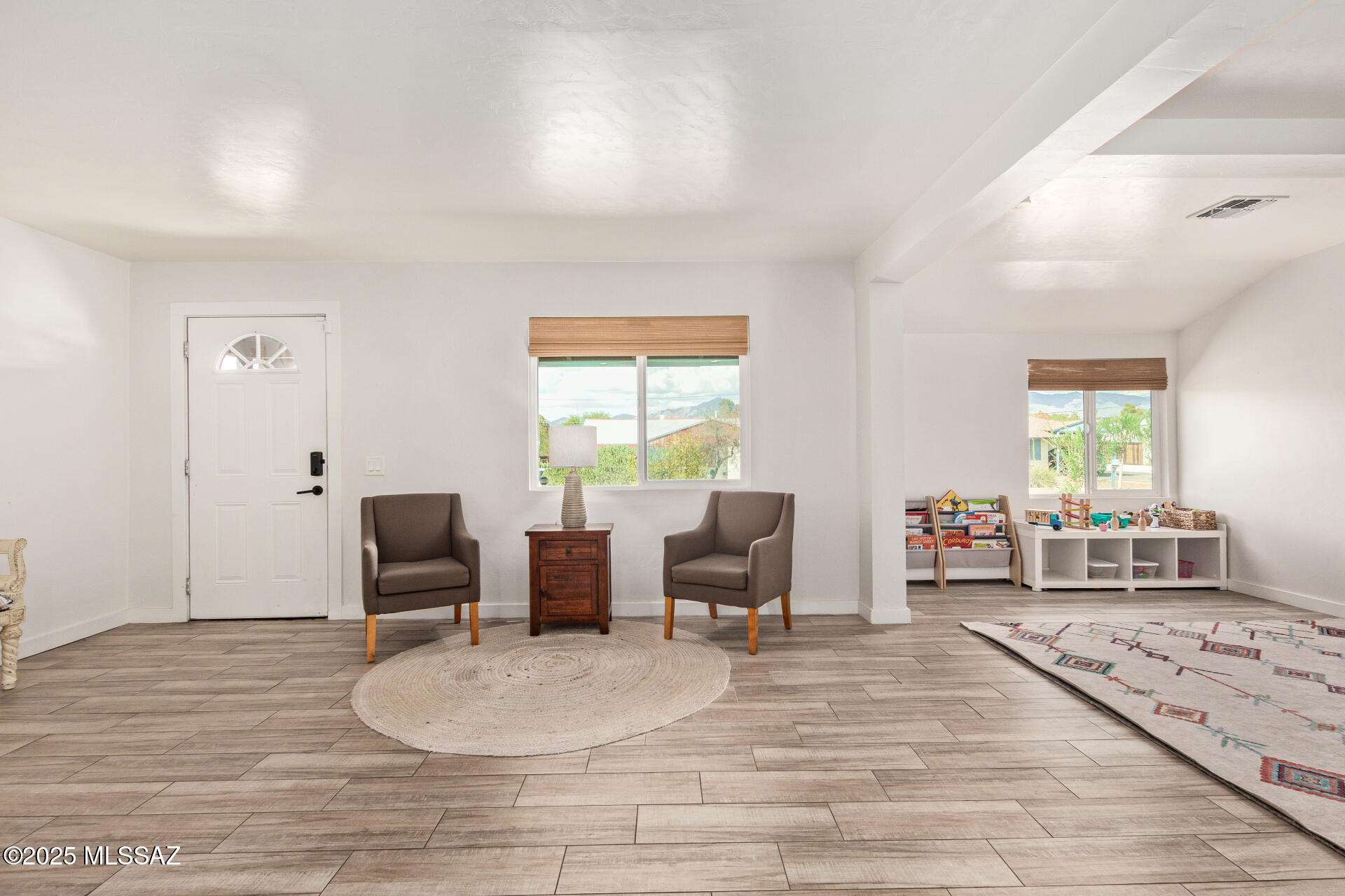 4602 E Holmes Street