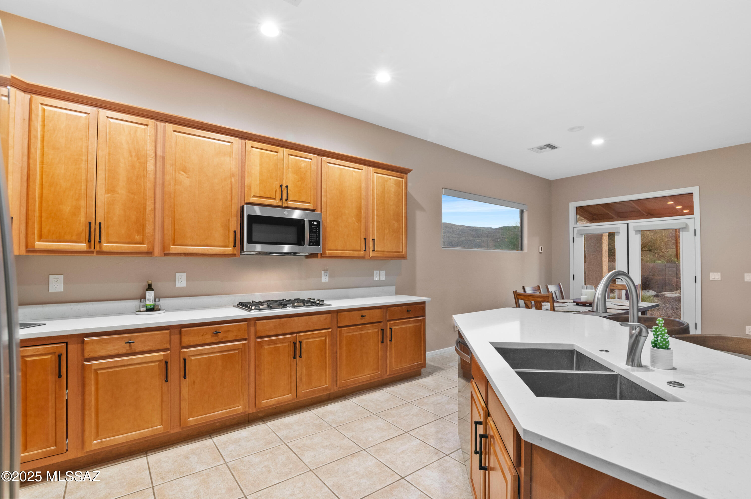 Continental Reserve Blk. 10 (1-69) - Residential