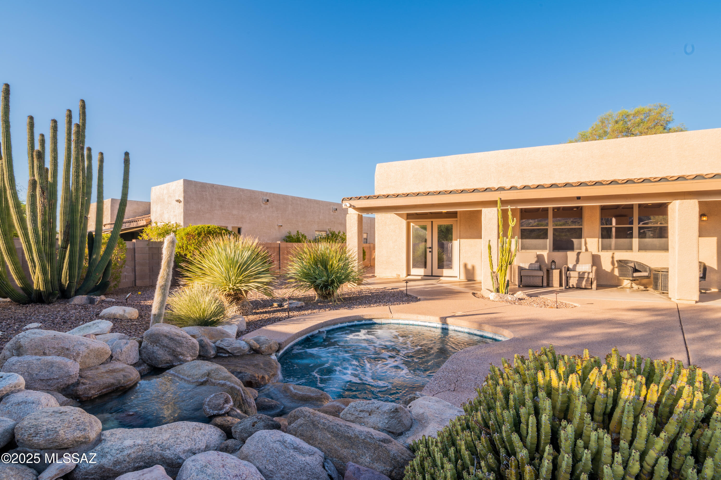 Continental Reserve Blk. 10 (1-69) - Residential