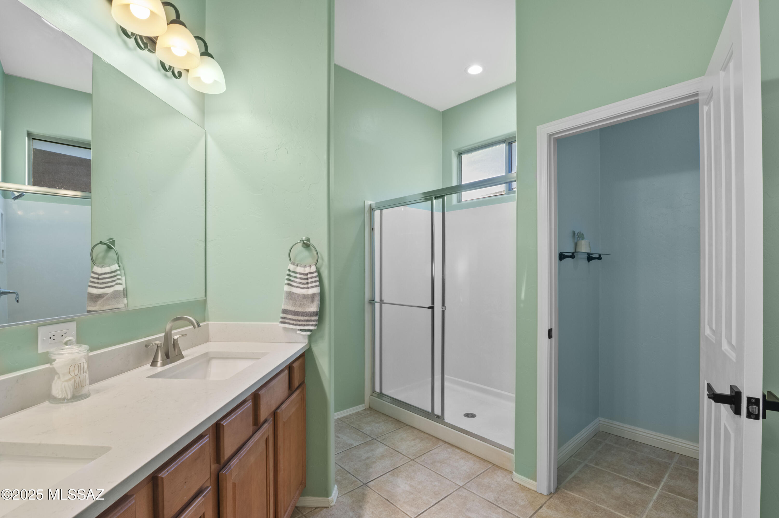 Continental Reserve Blk. 10 (1-69) - Residential