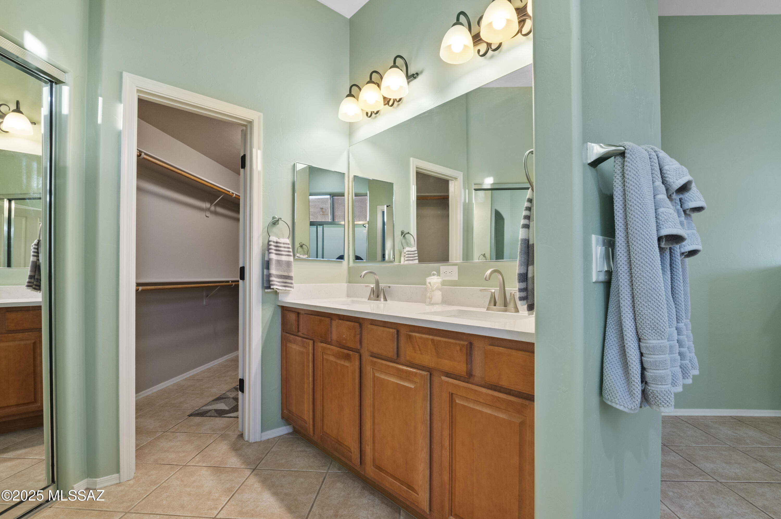 Continental Reserve Blk. 10 (1-69) - Residential