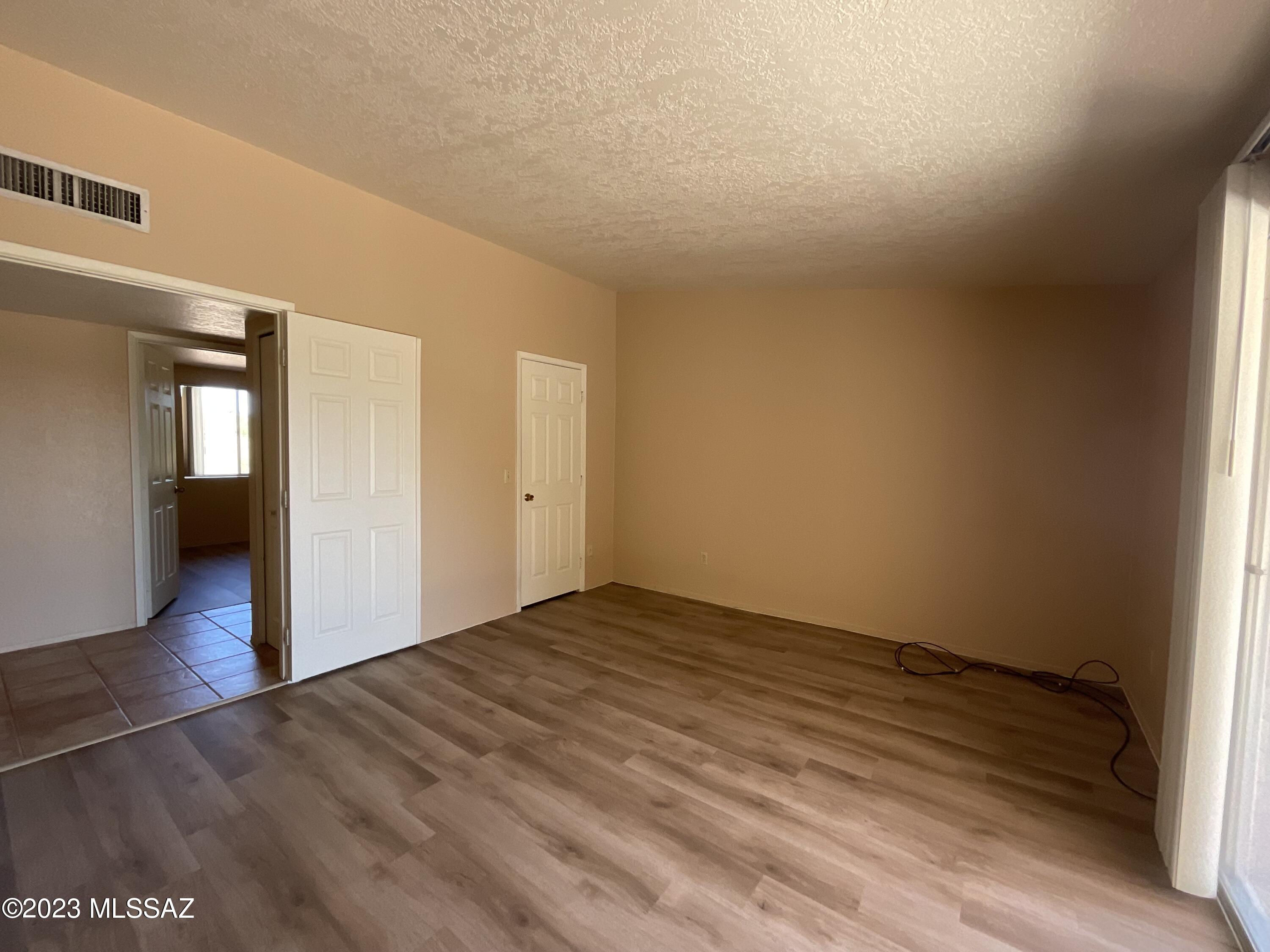 The Foothills Clusters (373-569) - Residential Lease