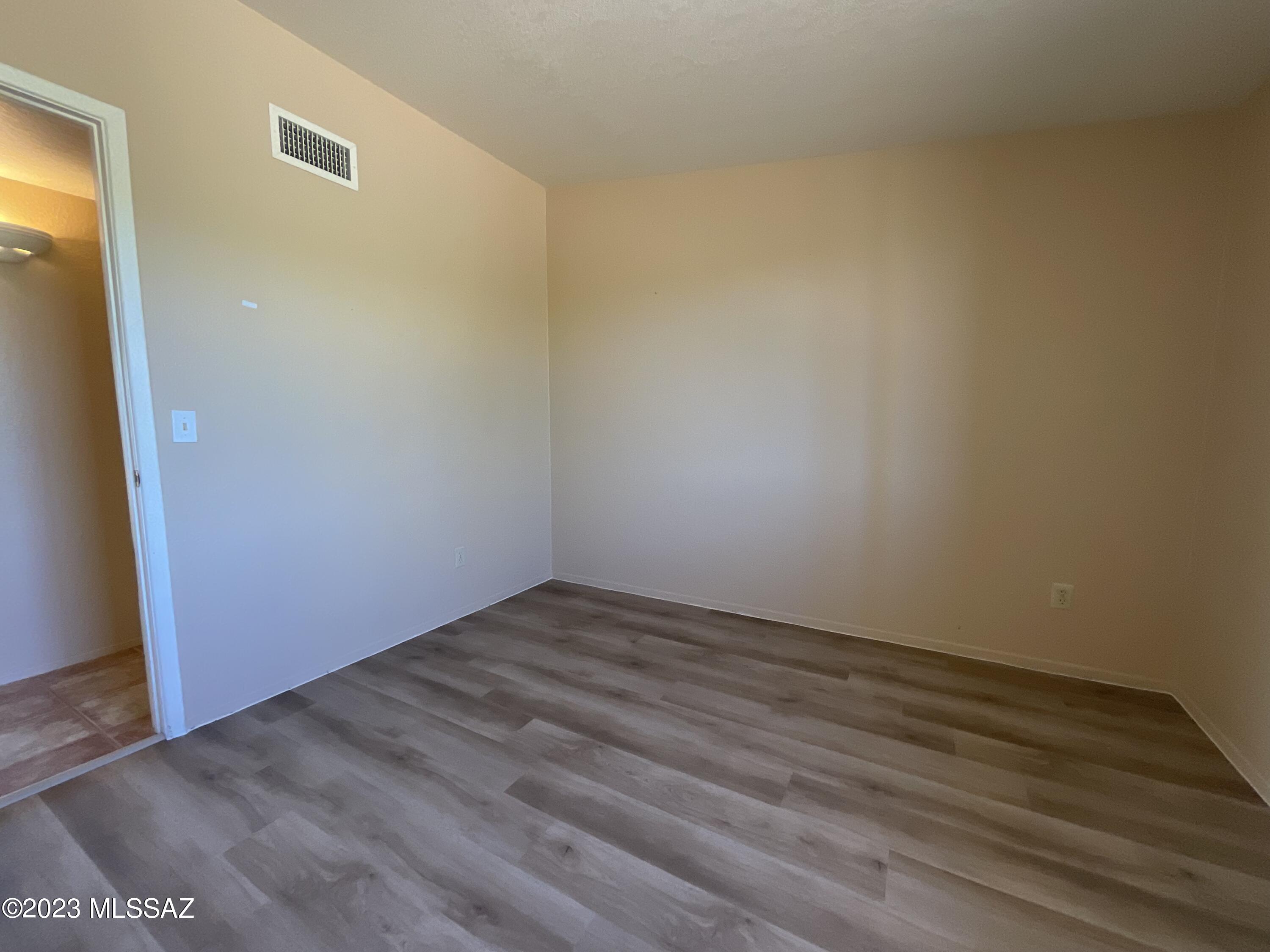The Foothills Clusters (373-569) - Residential Lease