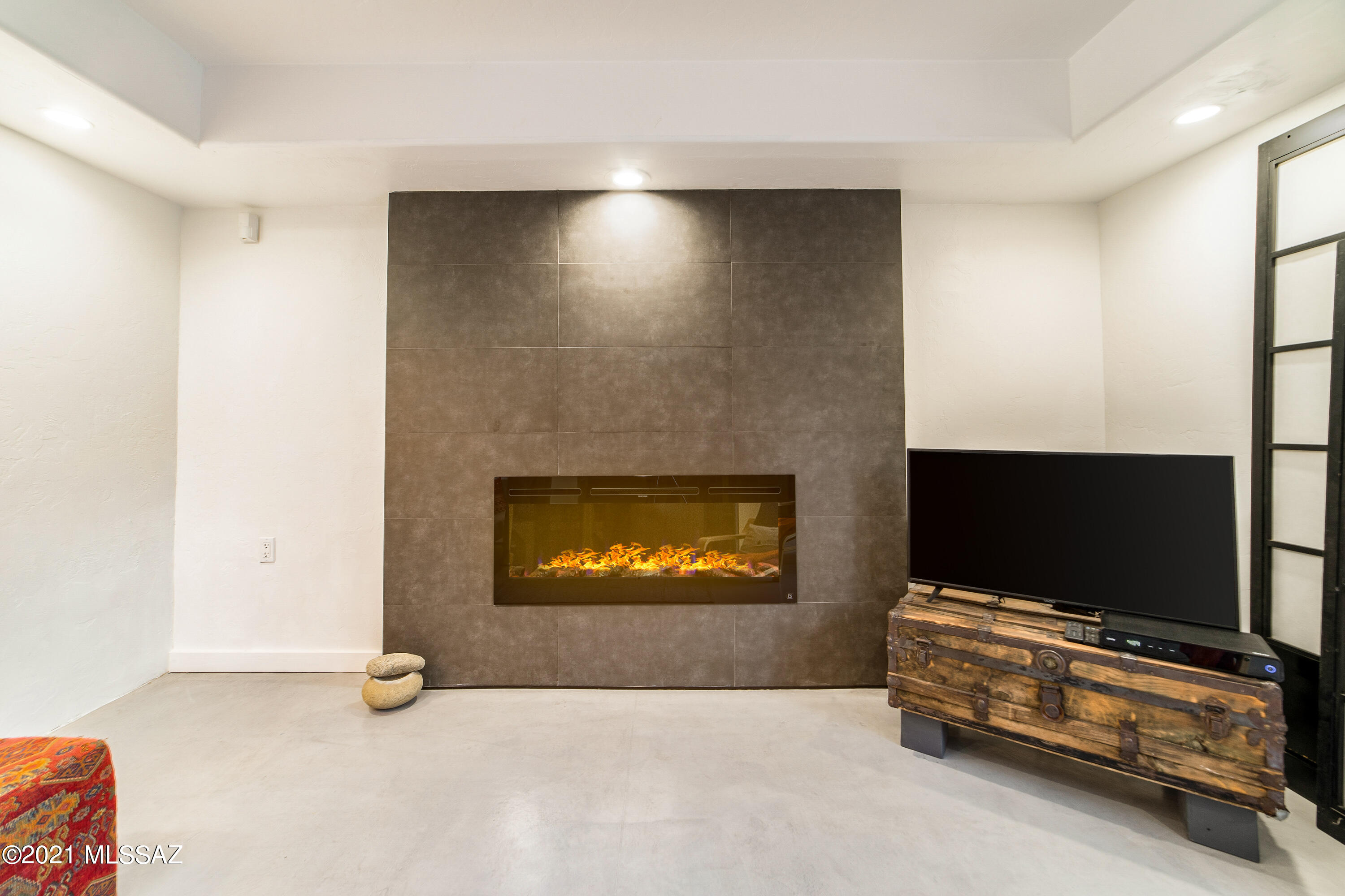 Las Alturas (1-167) - Residential