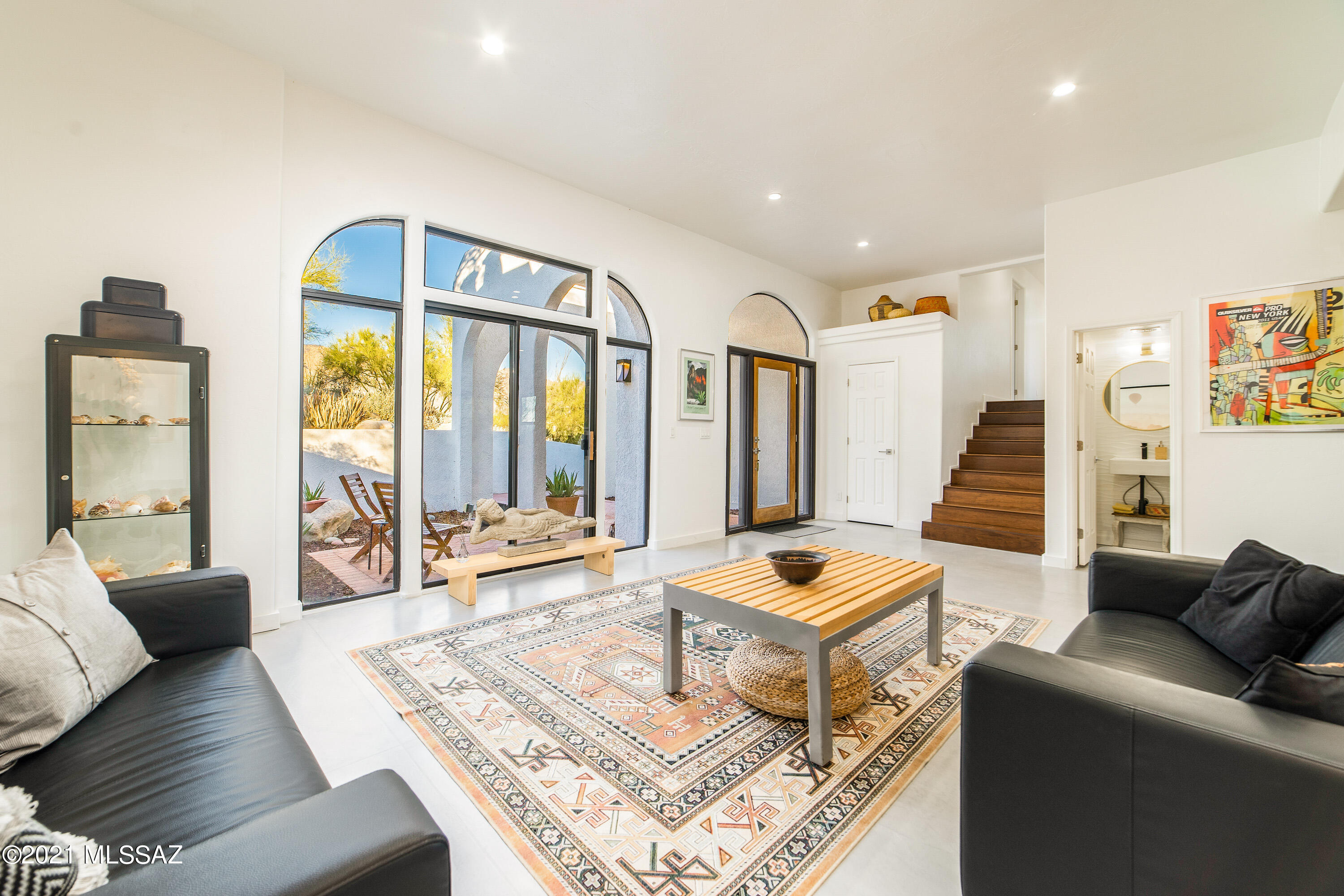 Las Alturas (1-167) - Residential