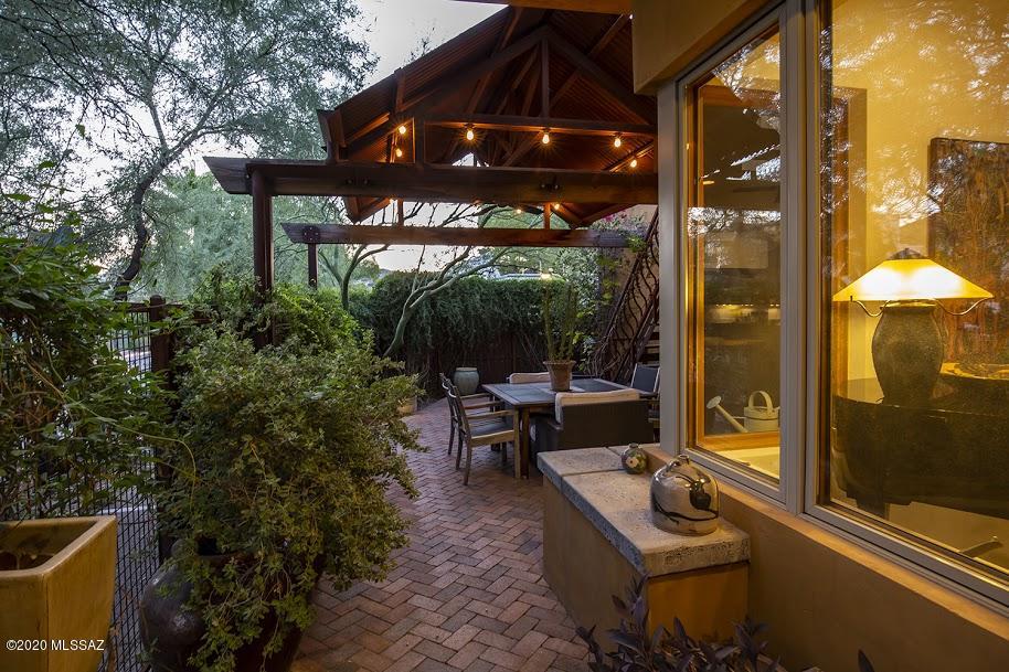 Mercado District of Menlo Park Blks A-D (1-100) - Residential