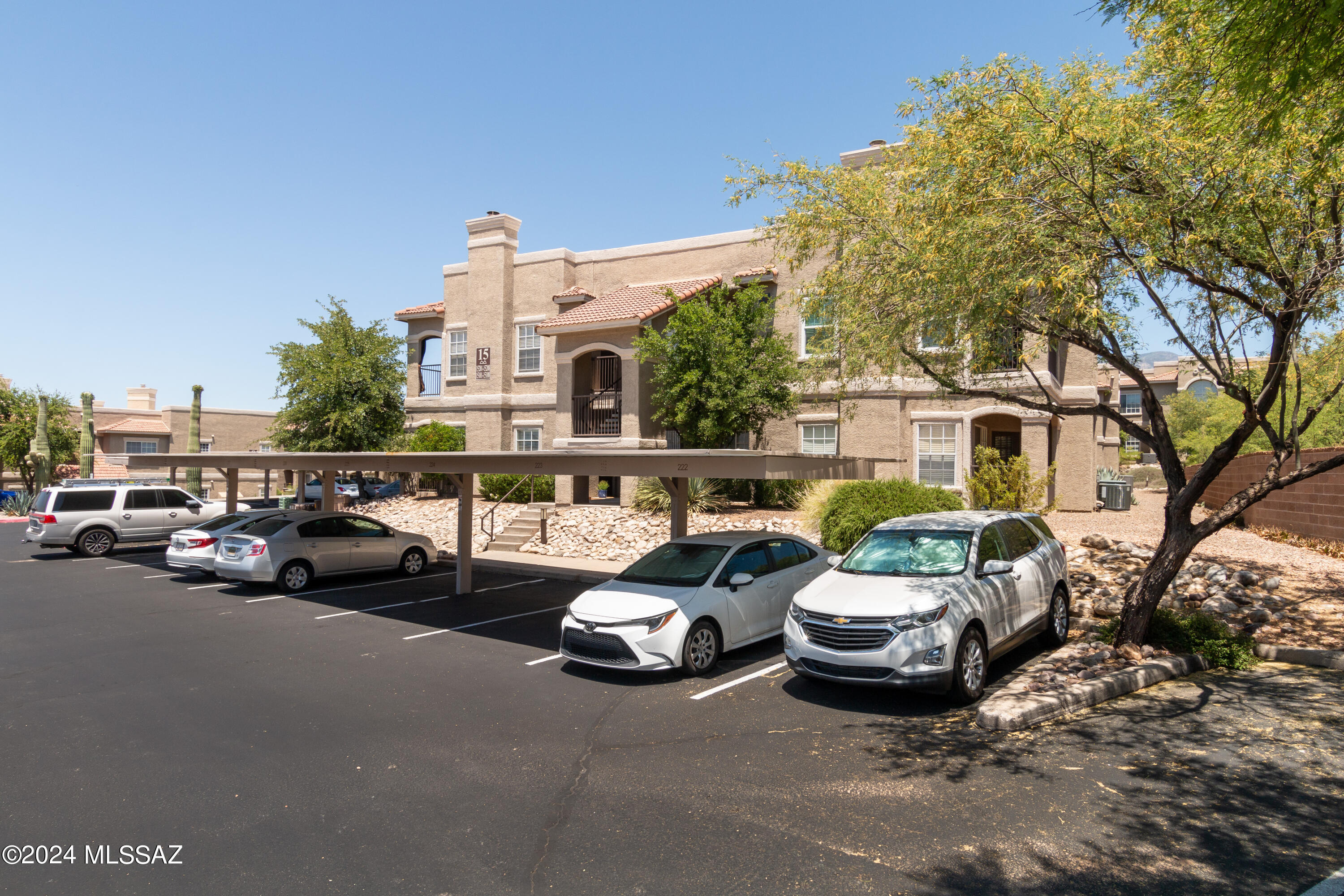 The Boulders at La Reserve Condominiums - Residential
