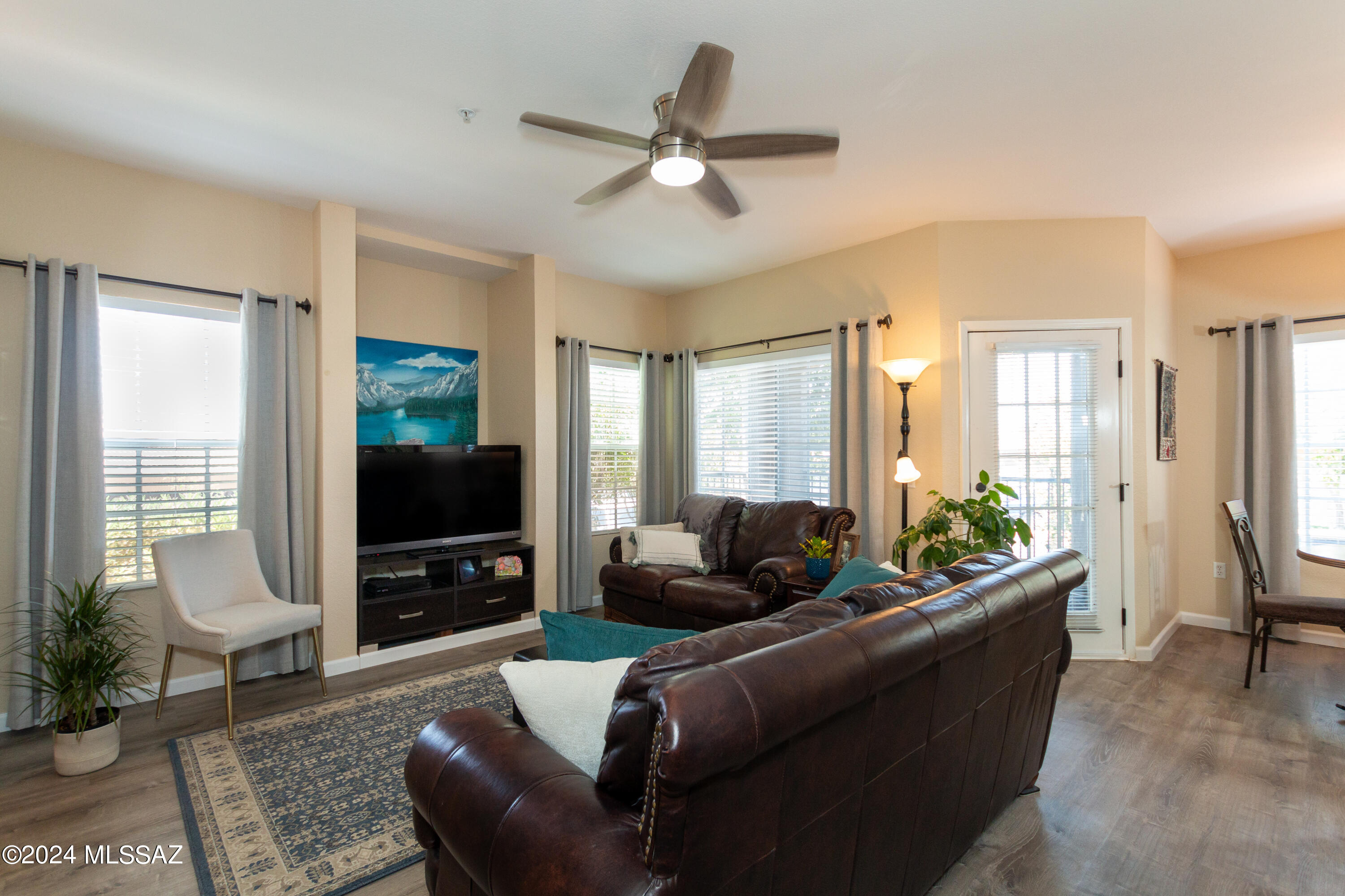 The Boulders at La Reserve Condominiums - Residential