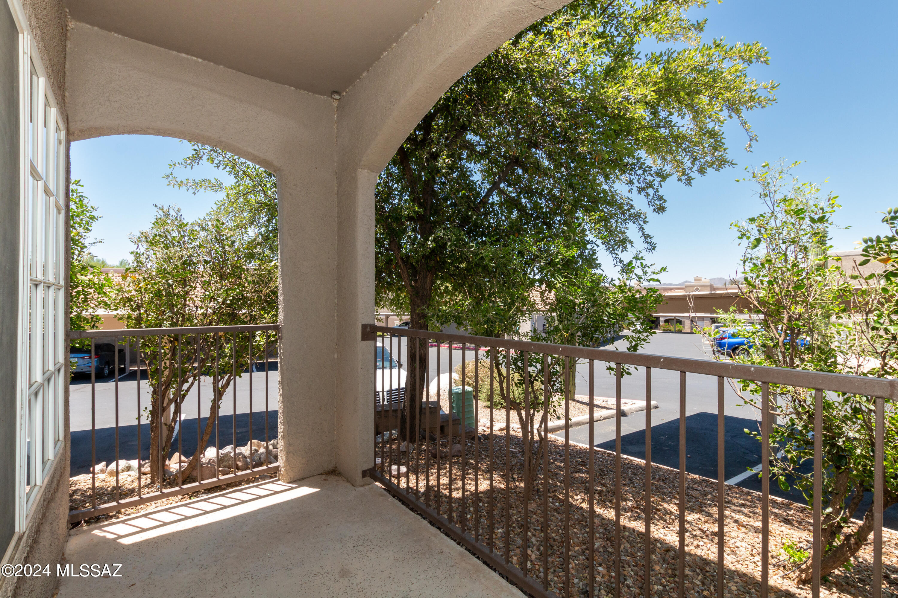 The Boulders at La Reserve Condominiums - Residential