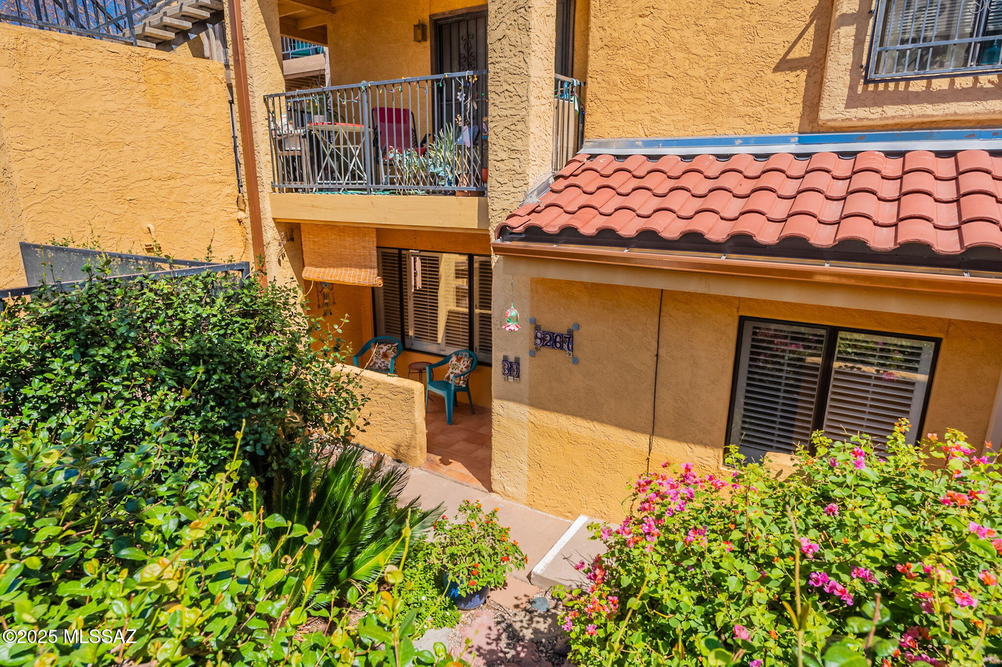 8267 N Oracle Road 39