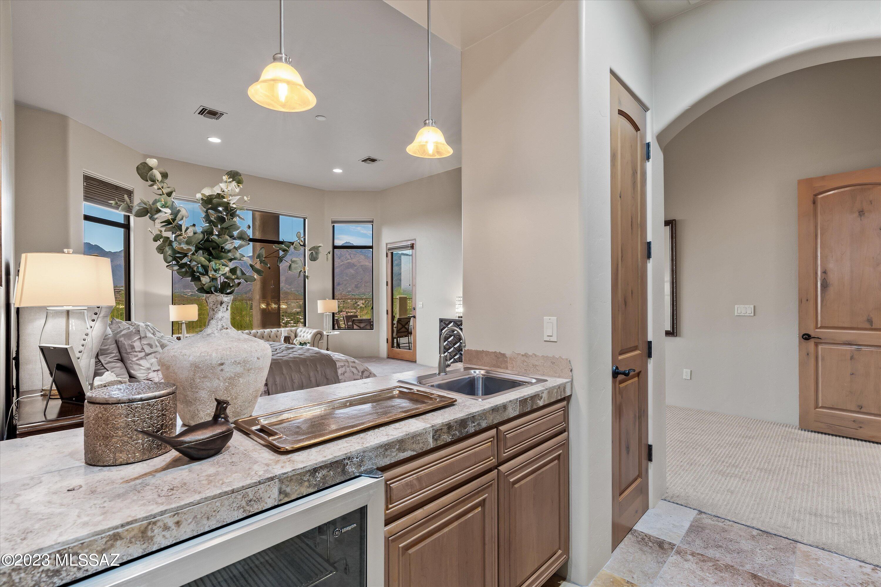 Sabino Mountain (1-290) - Residential