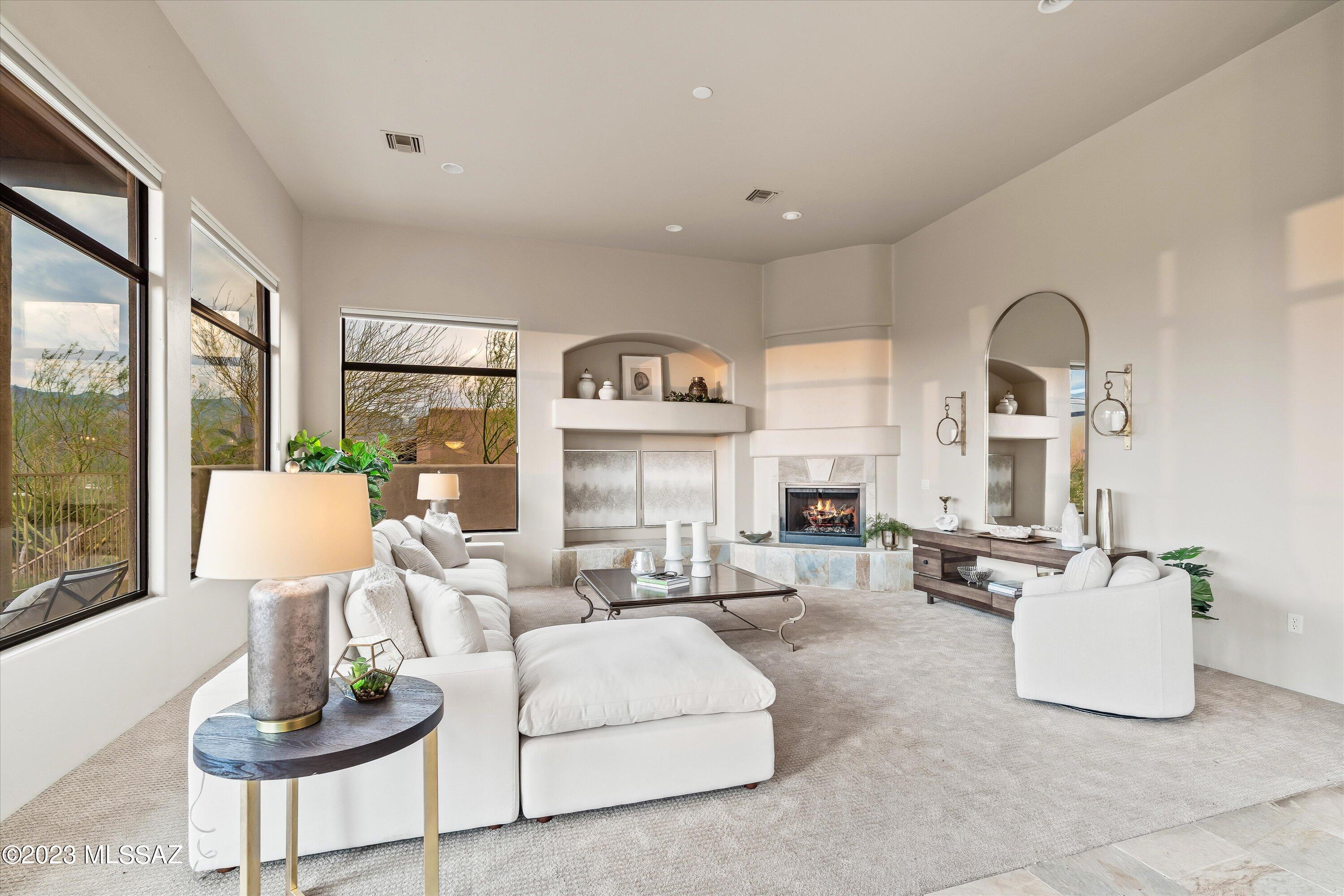 Sabino Mountain (1-290) - Residential