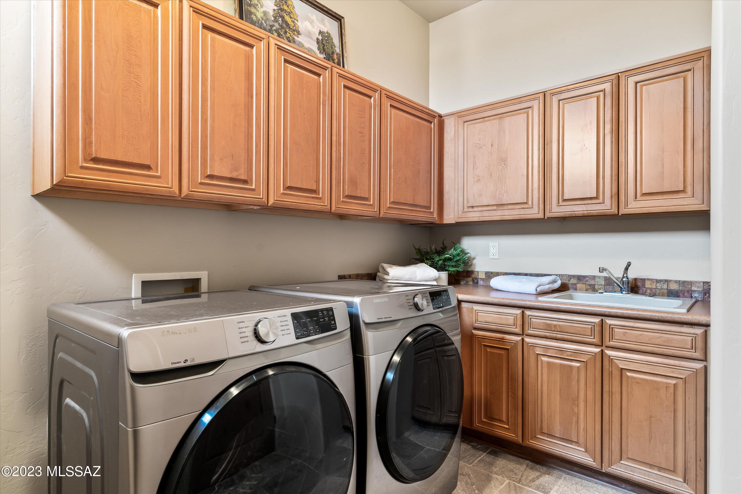 Sabino Mountain (1-290) - Residential