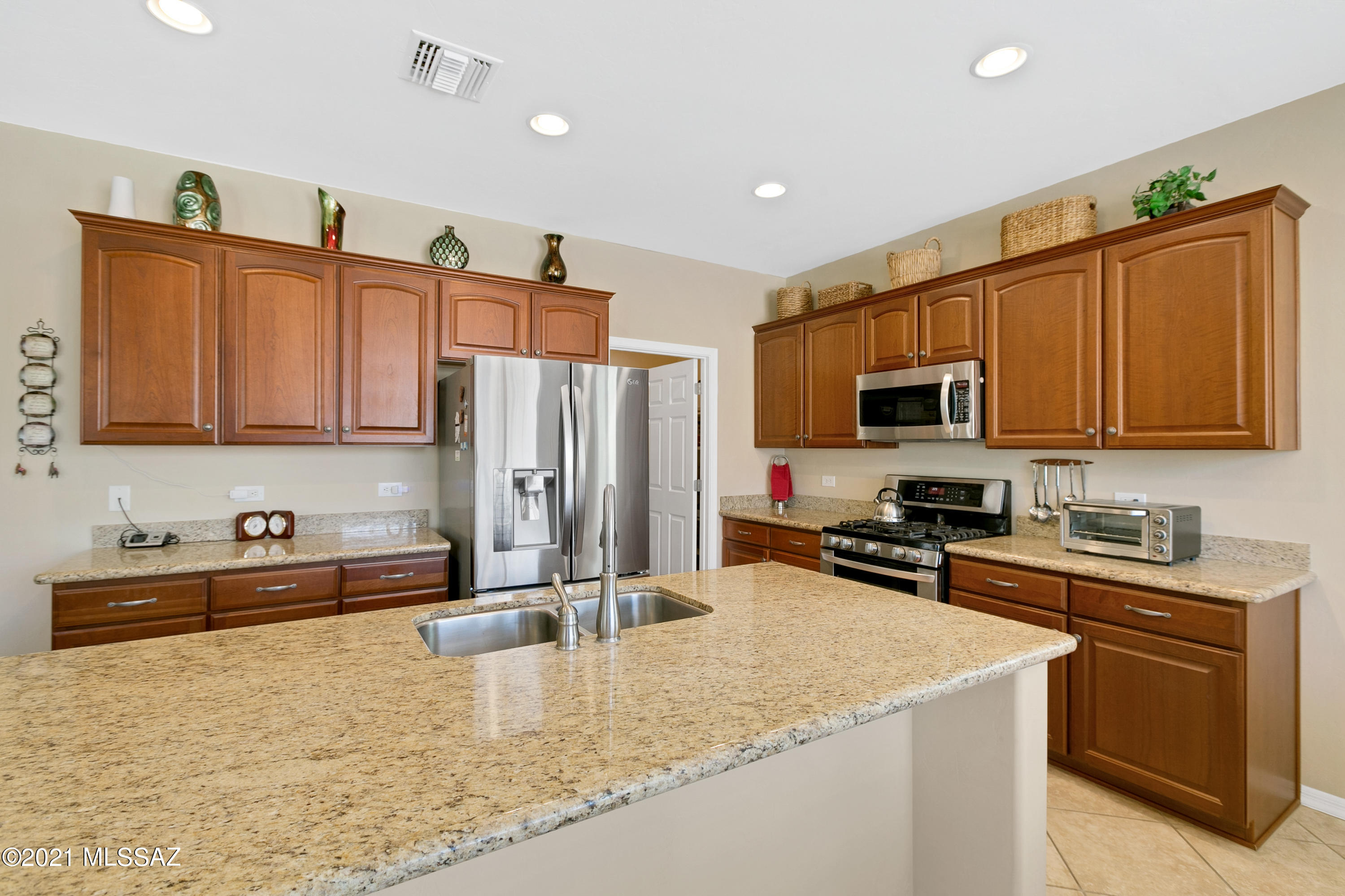 Rivers Edge (70-102) - Residential