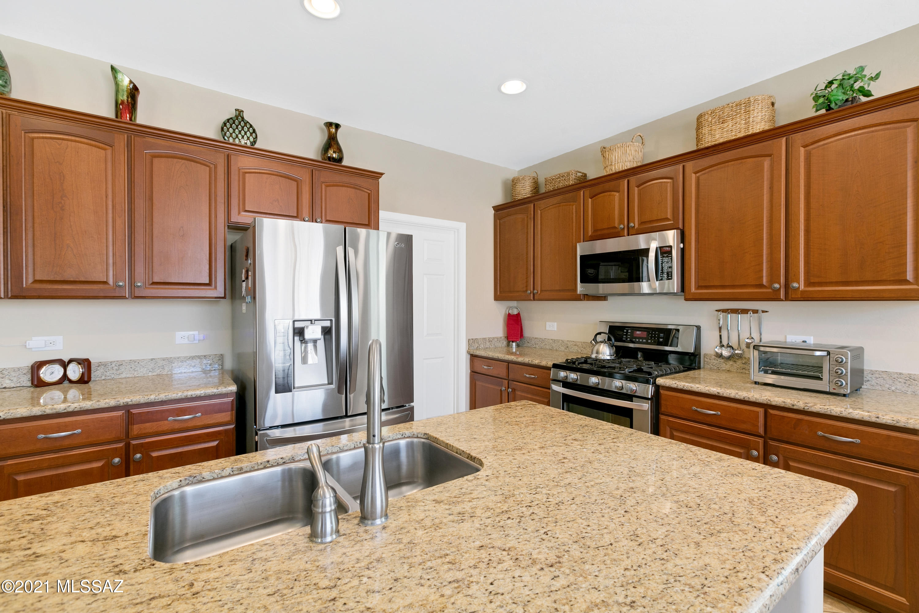 Rivers Edge (70-102) - Residential