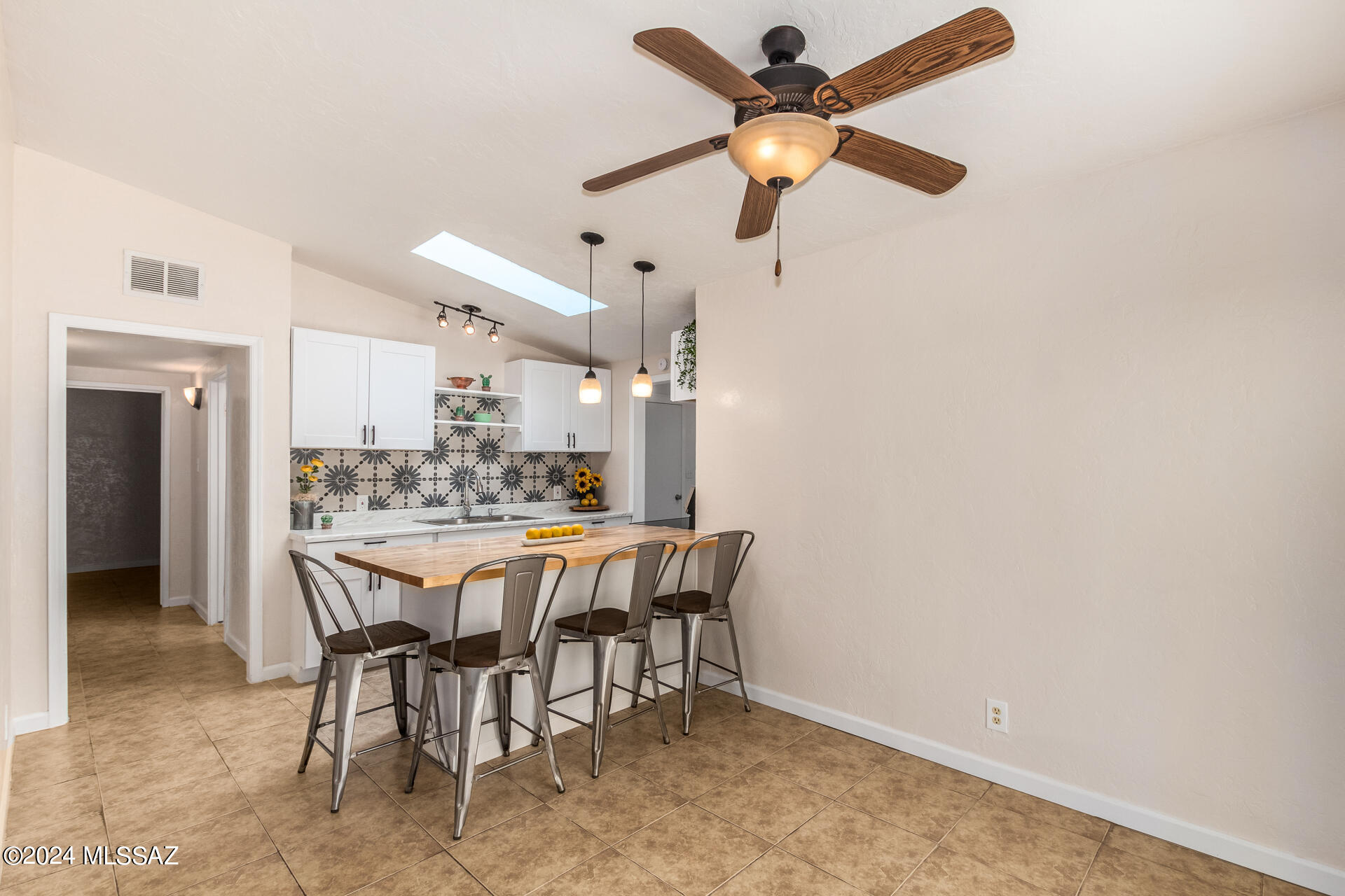 Pueblo Gardens - Residential